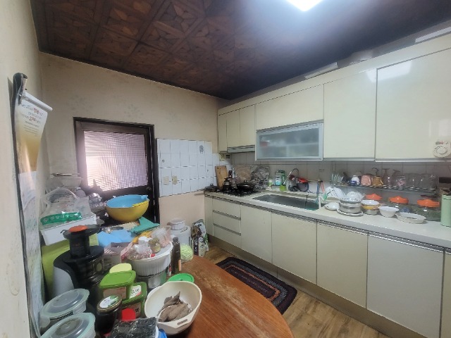 1741159898292-4.jpg